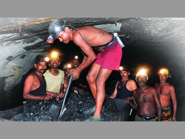 సింగరేణి డిపెండెండ్లకు ఇలా కోర్టు గోడలు ఇలా
