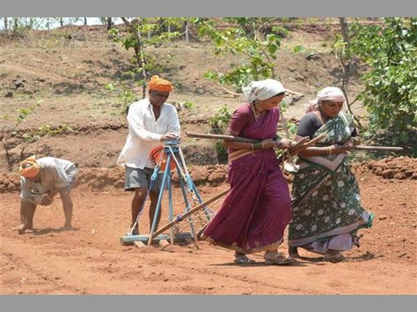 స్వాభిమాని సేత్కారి సంఘటన్ ఇలా