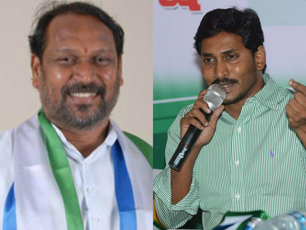 పవన్ కు కొణతాల ఫోన్