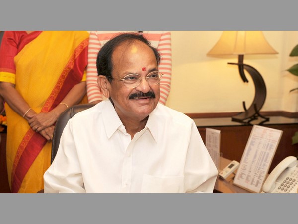 రేసులో వెంకయ్య నాయకుడు