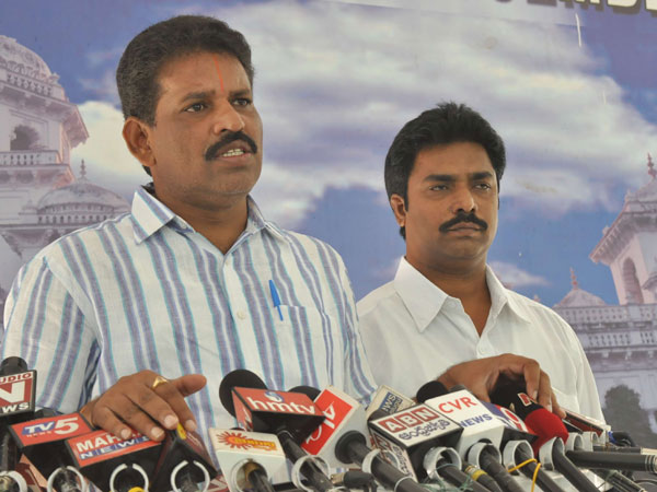 తాజాగా ఉద్యోగులపై...