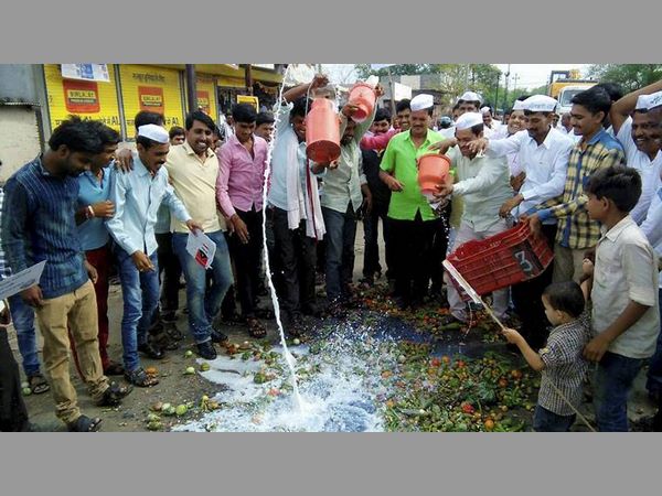 యూపీలో హామీతో పెరిగిన రాష్ట్రాల డిమాండ్లు