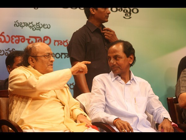వచన కవిత్వంలో ముద్ర...