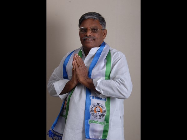 జ్యోతుల నవీన్కు జెడ్పీ చైర్మన్ పదవి