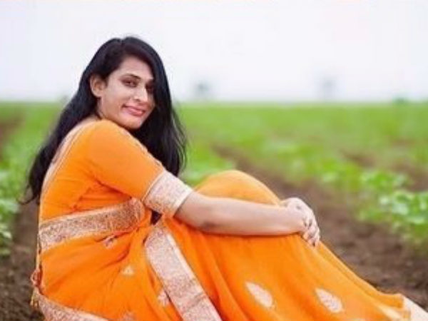 ముందే వాట్సాప్ లో శిరీష ఫొటో...