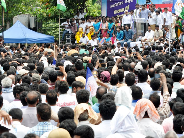 జగన్ బాగోతం ప్రజలకు తెలుసు