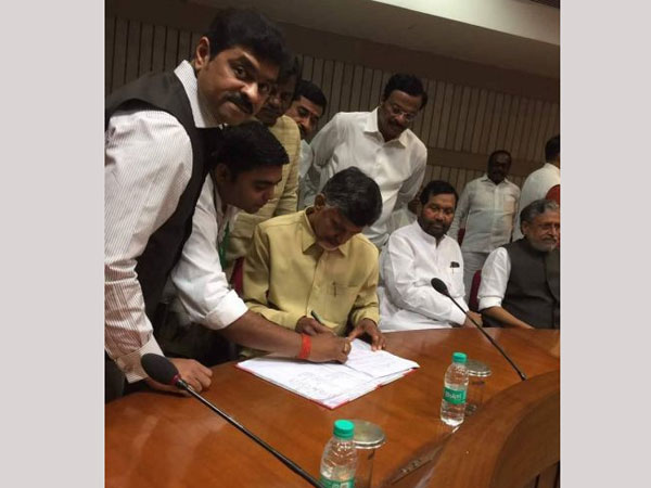 లేదంటూ చంద్రబాబు..