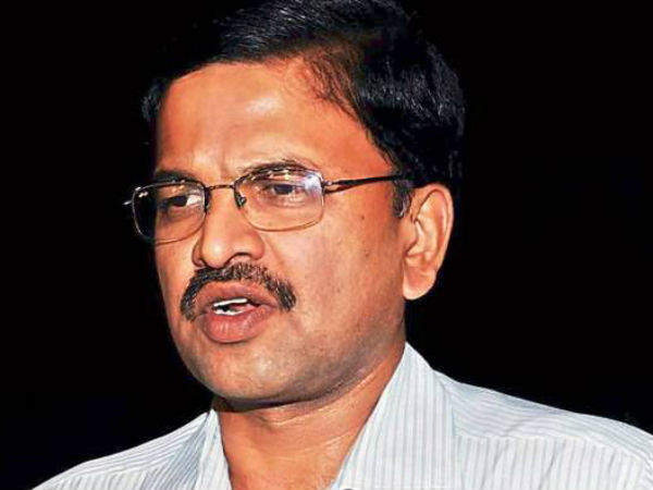 నైతికంగా దెబ్బతీసేందుకు..