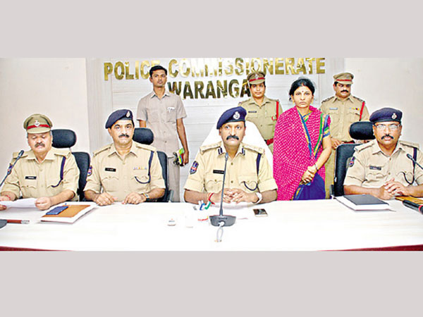 Warangal police chief rescues Kadapa woman Warangal police chief rescues Kadapa woman