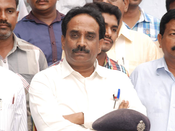 Cheque bounce case: Keshava Reddy gets 1 year jail Cheque bounce case: Keshava Reddy gets 1 year jail