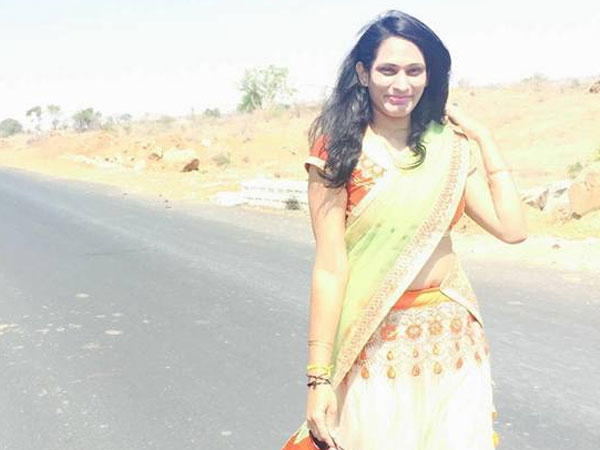 రాజీవ్కు సంబంధం చూడమని చెప్పింది