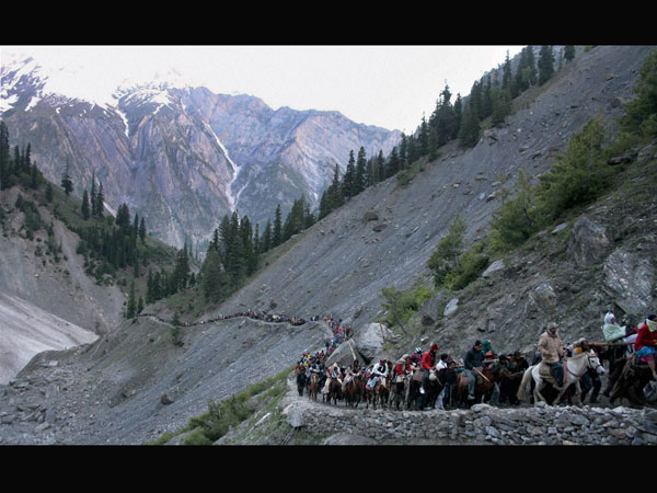 Amarnath Yatra bus falls into gorge on Jammu-Srinagar highway, 10 killed Amarnath Yatra bus falls into gorge on Jammu-Srinagar highway, 10 killed