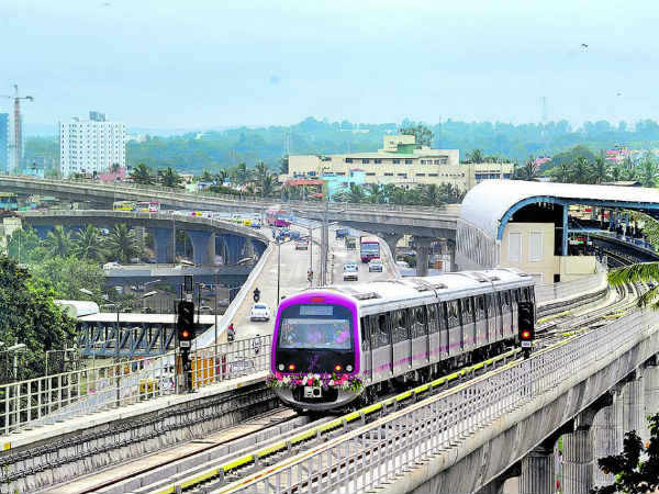 పోలీసులతో పెట్టుకున్నారు