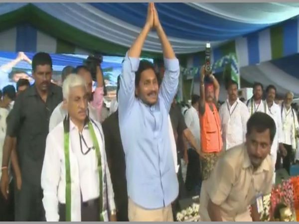 ఆంధ్రజ్యోతికి నిరాకరణ