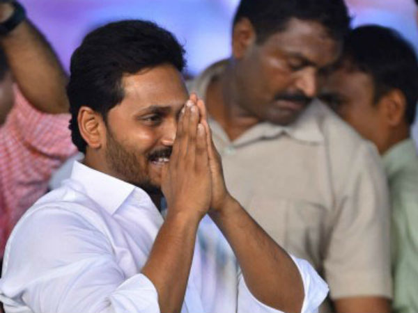 కేసుల నుంచి తప్పించుకునేందుకే పార్టీ నడుపుతున్న జగన్