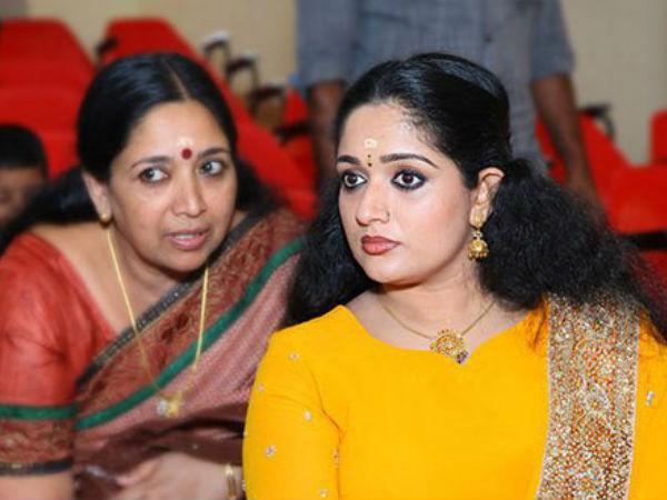 పల్సర్ సునీ లక్ష షోరూంలో !