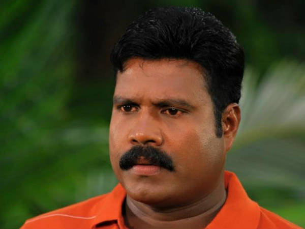 భూముల విషయంలో గొడవ