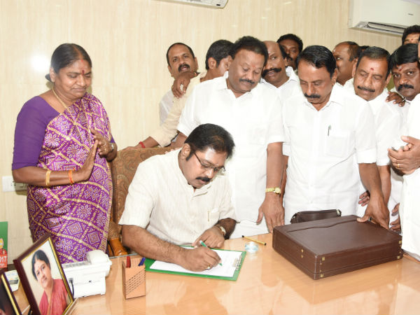 ఇంటికి పిలిపించుకుని !
