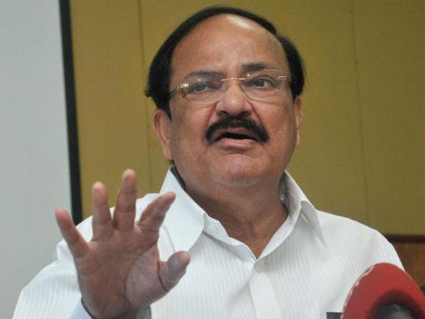 ప్రముఖుల అభినందనలు
