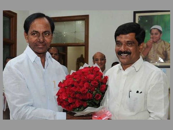 పనుల్లో నిరంతర జాప్యం