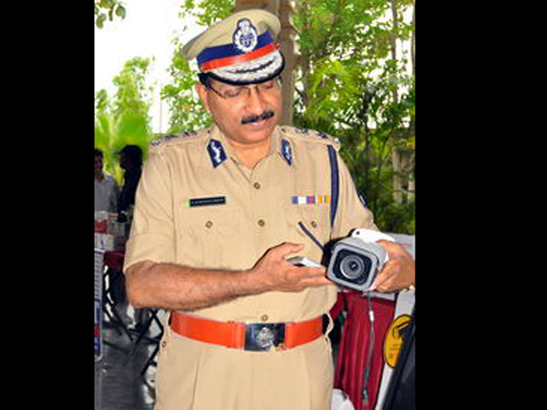 తప్పించుకోలేరు..