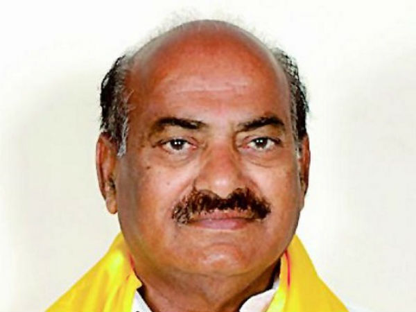 నిమిషం ఆలస్యమైనా పాస్ ఇవ్వొద్దని ఆదేశాలు