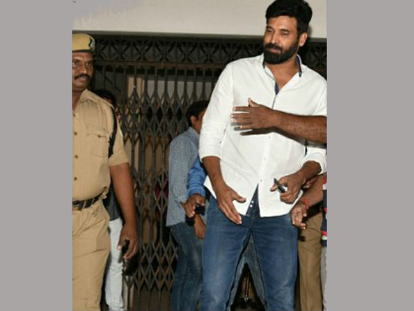 రోజువారీగా సిట్ విచారణ: పూరీనే కీలకం?