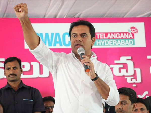 రూ. 4 లక్షల జీతం వదులుకుని...