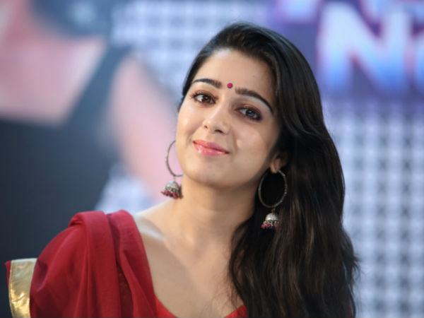 చార్మీ సమాధానాలు దాటవేస్తే