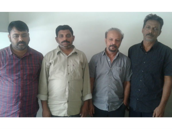 Gang arrested for cloning debit cards, stealing money Gang arrested for cloning debit cards, stealing money