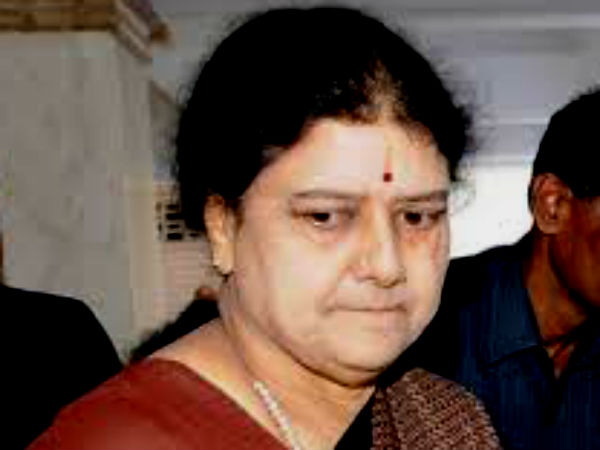 శశికళ ఫ్యామిలీకి చావు దెబ్బ