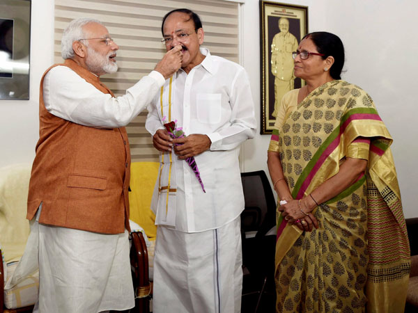 790 పార్లమెంటు స్థానాల్లో