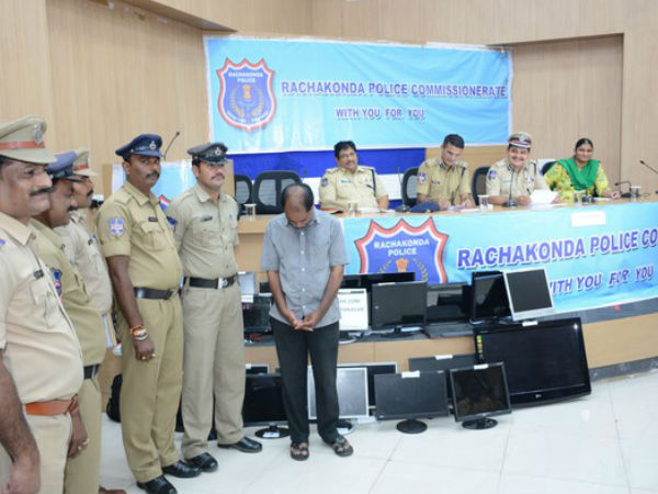 పవన్ కోసం గాలింపు: