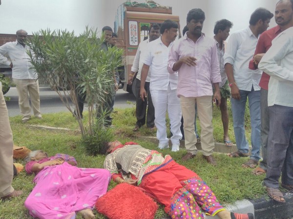 మరో ఇద్దరికి తీవ్ర గాయాలు