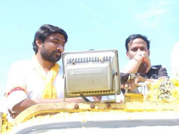 జోరు పెంచిన వేణు మాధవ్.. బ్రహ్మానందరెడ్డిపై ఇలా..
