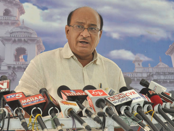 జగన్ పార్టీ అసాంఘిక కార్యకలాపాలు..