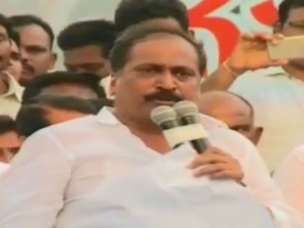 పూజారులపై కూడా రౌడీషీట్: