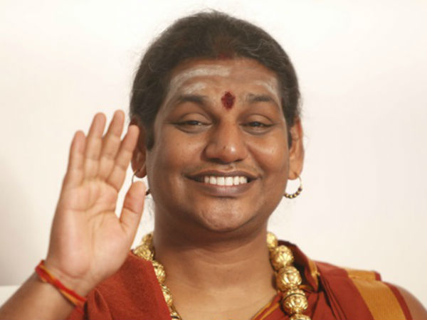 భూకబ్జా, అనుమానిస్తే ఇలా నిత్యానంద వేధింపులు