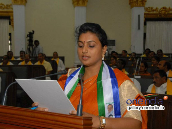 జగన్ను దుర్మార్గుడిగా చూపించారు