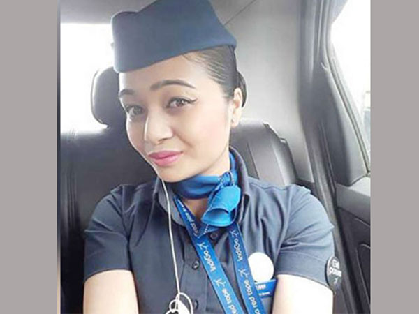 Air hostess dies after falling from third floor flat in Kolkata Air hostess dies after falling from third floor flat in Kolkata