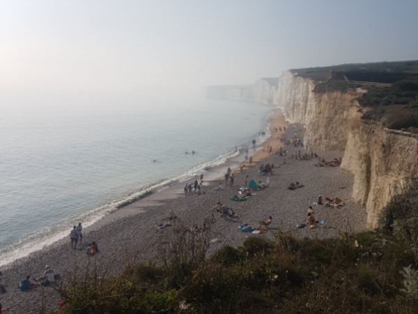 Packed tourist hotspot Beachy Head evacuated and 238 people ‘decontaminated’ in hospital Packed tourist hotspot Beachy Head evacuated and 238 people ‘decontaminated’ in hospital