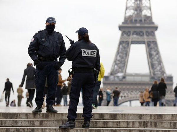 Six French Soldiers Injured as Vehicle Hits Patrol Six French Soldiers Injured as Vehicle Hits Patrol