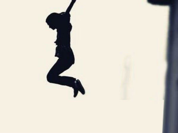 Wife tryies to commit suicide Wife tryies to commit suicide