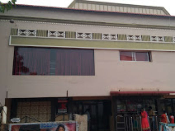Power cut to Nuzvid MLA Meka Venkata Pratap Appa Rao's theatres. Power cut to Nuzvid MLA Meka Venkata Pratap Appa Rao's theatres.