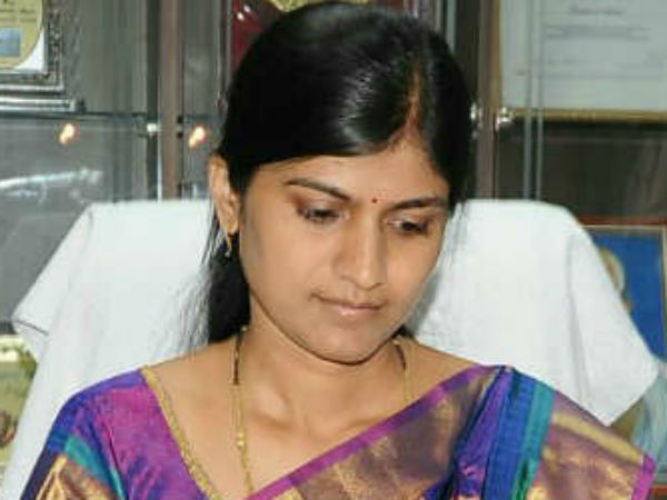 Tamil Nadu Salem Collector Rohini today acts as teacher Tamil Nadu Salem Collector Rohini today acts as teacher