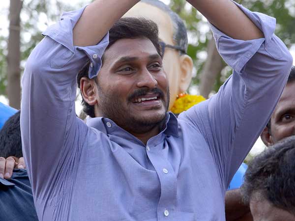 అక్కడ సీటు ఆషామాషీ విషయం కాదు..