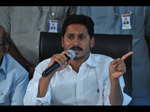 వైఎస్ఆర్ కుటుంబంలో కోటి మందిని భాగస్వామ్యం