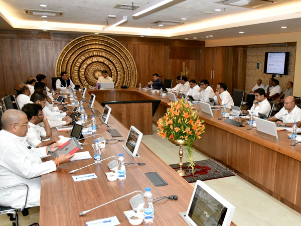 నేనే రేవులో కూర్చుంటా