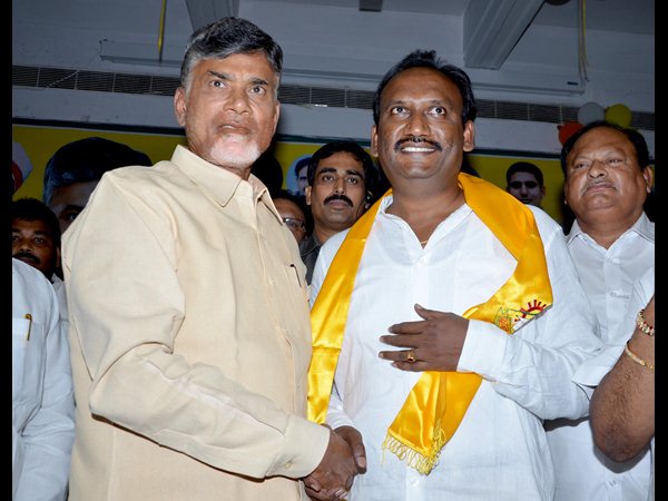 గోస్పాడులో చక్రం తిప్పింది వీరే