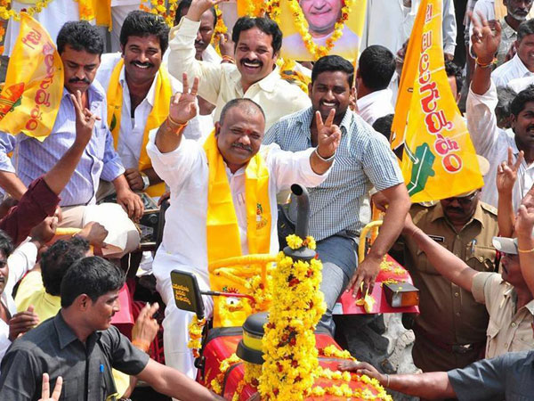 అవ్వా నీ దగ్గర ఏమున్నాయ్?